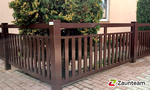 Décor Stab Aluzaun einbetoniert wurde in Schköna von Zaunteam Fläming, Coswig im Jahr 2021 erstellt.