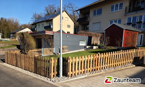 Staketenzaun, weitere Modelle wurde in Laufenburg von Zaunteam Granacher, Lauchringen im Jahr 2026 erstellt.