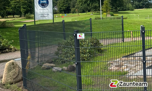 Doppelstabmatten Sicherheit wurde in Fredenbeck von Zaunteam Stade-Geestland, Horneburg im Jahr 2025 erstellt.