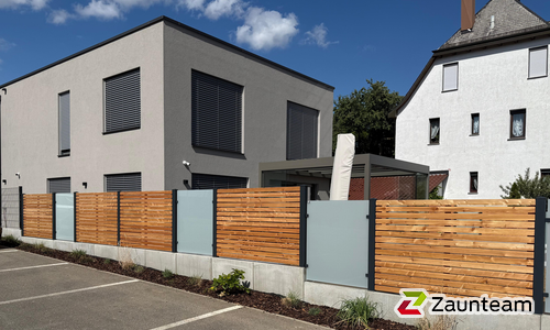 Holz Sichtschutz Rhombus wurde in Laichingen von Zaunteam Ulm, Lonsee im Jahr 2026 erstellt.