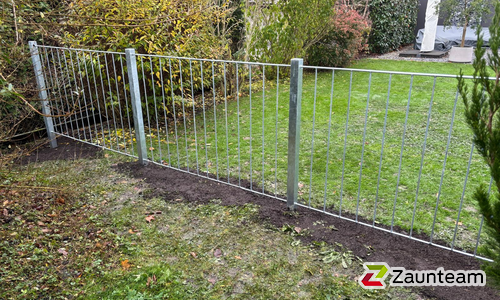 Staketengeländer ohne Handlauf wurde in Widnau von Zaunteam Rheintal, Widnau im Jahr 2025 erstellt.