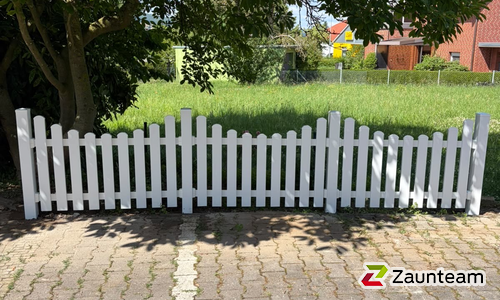 Kunststoffzaun weitere Modelle wurde in Bückeburg von Zaunteam Schaumburger Land, Stadthagen im Jahr 2026 erstellt.