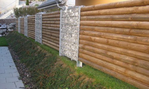 Holz Sichtschutz wurde in Beringen von Zaunteam Neftenbach, Neftenbach im Jahr 2012 erstellt.