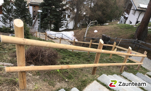 Halbrundlattenzaun weitere wurde in St. Moritz von Zaunteam Engadin, Zernez im Jahr 2024 erstellt.