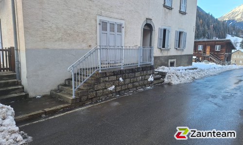 Geländer Stahl diverse wurde in Praz-de-Fort von Zaunteam Wallis, Niedergesteln im Jahr 2025 erstellt.