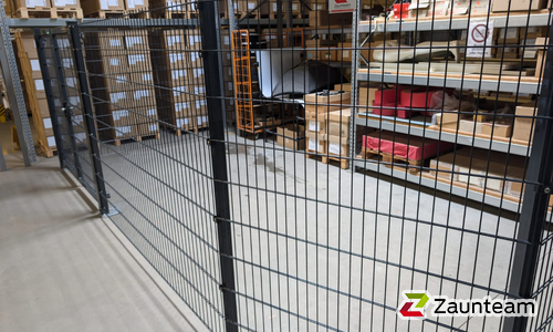 Innenraum Abtrennungen wurde in Oldenburg von Zaunteam Friesische-Wehde, Zetel im Jahr 2024 erstellt.