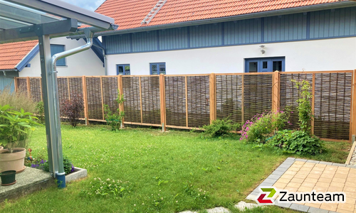 Weidenzaun Exclusiv wurde in Thaining von Zaunteam Ammersee, Hofstetten im Jahr 2021 erstellt.