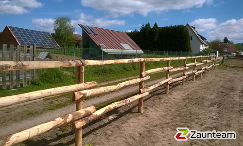 Halbrundlattenzaun weitere wurde in Springe von Zaunteam Weser-Leine, Salzhemmendorf im Jahr 2017 erstellt.