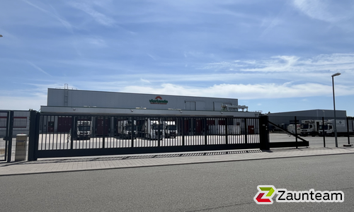 Schiebetor Aluminium wurde in Oberhausen-Rheinhausen von Zaunteam Schwetzingen-Bruchsal, Oberhausen  im Jahr 2024 erstellt.