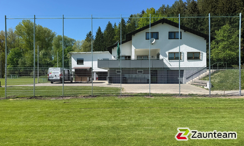 Ballfang Doppelstab und Netz Kombination wurde in Vöhringen Illerberg  von Zaunteam Ulm, Lonsee im Jahr 2026 erstellt.