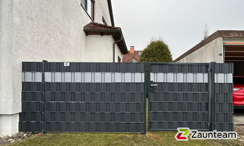 Flechtsichtschutztor 1-flüglig wurde in Munderkingen von Zaunteam Oberschwaben, Obermarchtal im Jahr 2025 erstellt.