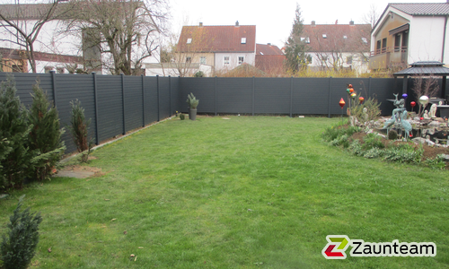 Alu Varioprofil Rhombus 80, Aluminiumpfosten vierkant 85 x 85 mm einbetoniert wurde in Landsberg am Lech von Zaunteam Ammersee, Hofstetten im Jahr 2024 erstellt.