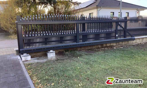 Schiebetor Aluminium wurde in Teutschenthal von Zaunteam Halle, Halle im Jahr 2025 erstellt.