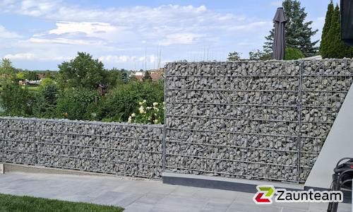 Gabionen Vario  wurde in Wimpassing an der Leitha von Zaunteam Schneebergland, Gloggnitz im Jahr 2025 erstellt.