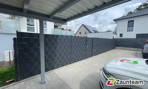 Flechtfix Vario Sichtschutz RAL Standardfarben wurde in Ostercappeln von Zaunteam Osnabrücker Land, Belm im Jahr 2023 erstellt.