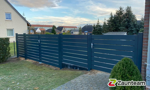 Aluminium Sichtschutz wurde in Apenburg von Zaunteam Südheide-Altmark, Hankensbüttel im Jahr 2023 erstellt.