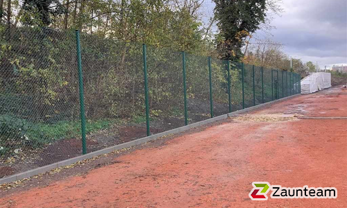 Ballfangzaun Diagonalgeflecht wurde in Halle von Zaunteam Halle, Halle im Jahr 2024 erstellt.