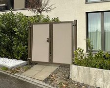 Sichtschtuztor weitere 2-flüglig wurde in Arbon von Zaunteam Rheintal, Widnau im Jahr 2024 erstellt.
